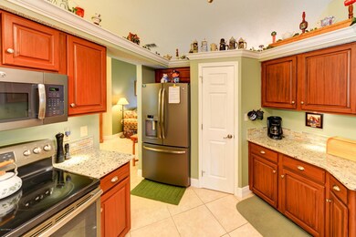Kitchen 2.jpg