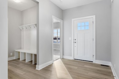 10137 Strawberry Ln, Zeeland, MI 49464 - photo 5