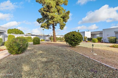 10530 W Palmeras Dr, Sun City, AZ 85373 - photo 2