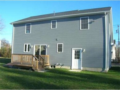 31 Thomas St, Chicopee, MA 01013 - photo 3