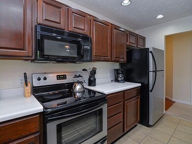 2106 Bent Trail Ct unit 14, Ann Arbor, MI 48108 - photo 3