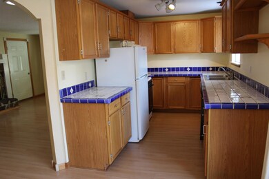 546 NW 12th St, Bend, OR 97701 - photo 5