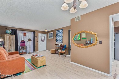 14007 N Newcastle Dr, Sun City, AZ 85351 - photo 2