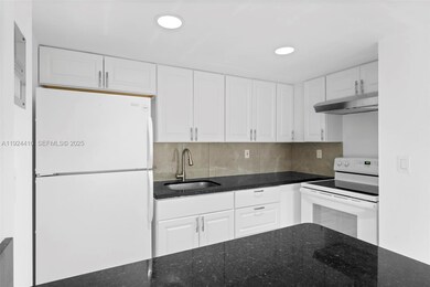 4325 NW South Tamiami Canal Dr unit 314, Miami, FL 33126 - photo 3