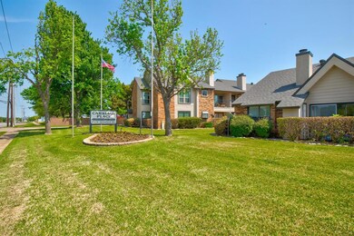 835 W Harwood Rd unit B, Hurst, TX 76054 - photo 6