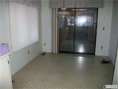 Informal Dining/Kitchenette