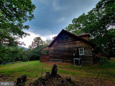 783 Pee Wee Ln, Glengary, WV 25421 - photo 4