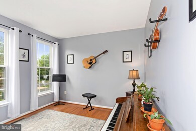 35752 Winslow Ct, Round Hill, VA 20141 - photo 6