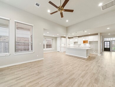 21539 Henrys Blush Dr, Tomball, TX 77377 - photo 5