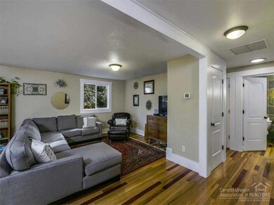 2620 NW Robert Way, Bend, OR 97701 - photo 2