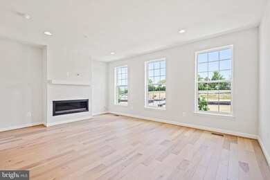 616 Halsey Way, Forest Heights, MD 20745 - photo 7