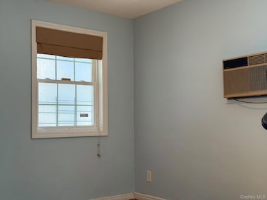 67-56 223nd Place unit A, Bayside, NY 11364 - photo 5