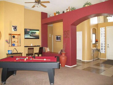 008_LIVING ROOM
