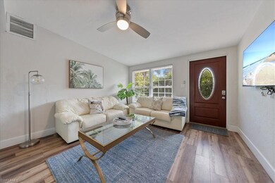 1280 Embassy Ln, Naples, FL 34104 - photo 4