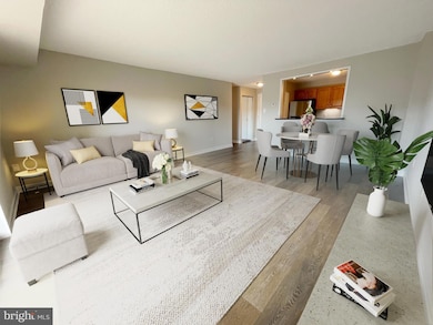 Hallmark Condominium unit 703, Alexandria, VA 22304 - photo 6