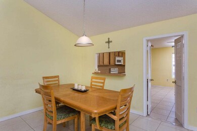 1207_E_Campbell_Ave_04