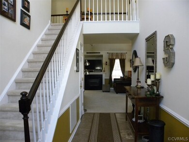 2-story foyer with balcony overlooking Great Room