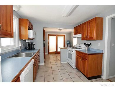 Kitchen It is so hard to find a kitchen with this 