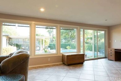 Great Bright Family Room