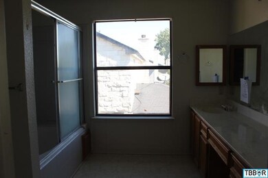 521 Margaret Lee St, Copperas Cove, TX 76522 - photo 4