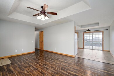 104 E Osage St-8