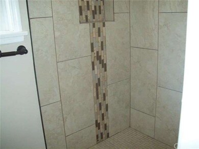 1665 E 122nd St, Los Angeles, CA 90059 - photo 3