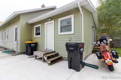 127 Frontenac (6 of 24)