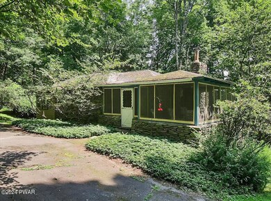 300 Myrtle Ave, Hawley, PA 18428 - photo 5