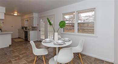 1723 E 31st Ct, Des Moines, IA 50317 - photo 7