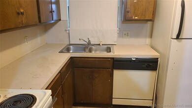 6014 S Madison Place, Tulsa, OK 74105 - photo 5