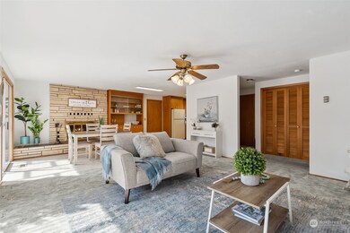 944 SW 17th St, Chehalis, WA 98532 - photo 2