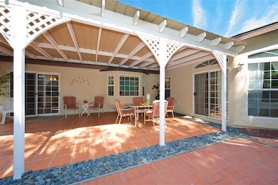 Peaceful and private covered patio