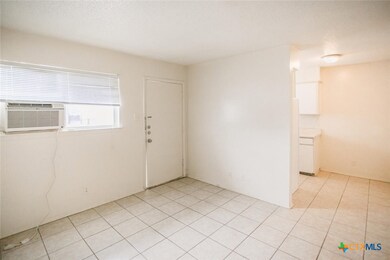 1239 N Lbj Dr unit F, San Marcos, TX 78666 - photo 6