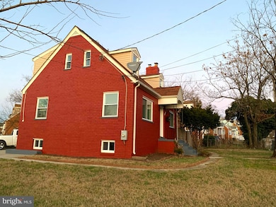 5514 Kennedy St, Riverdale, MD 20737 - photo 2