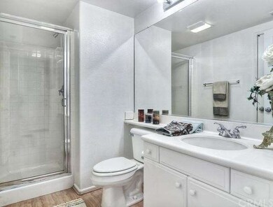 NICE GROUND FLOOR BATH