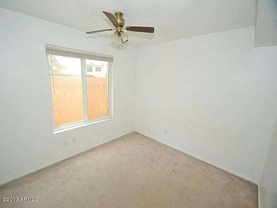 023-165923-bedroom-1-b