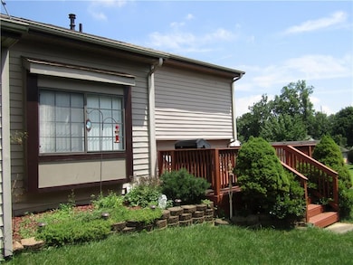 1723 Bridle Way Blvd, Columbus, IN 47201 - photo 2