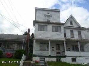 318 Arlington St, Tamaqua, PA 18252 - photo 2