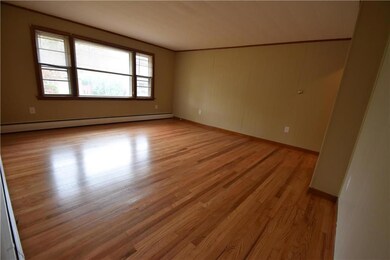 1209 Bayberry Rd, Pen Argyl, PA 18072 - photo 4