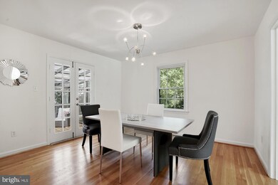 1013 Dalebrook Dr, Alexandria, VA 22308 - photo 6