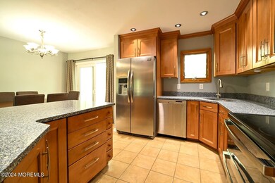 13 Nicholas Dr_08857_kitchen_greyshorest