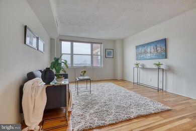 St. Paul at Chase Condominiums unit 1706, Baltimore, MD 21202 - photo 6