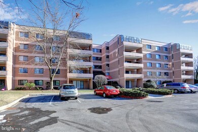 2901 Fallstaff Rd unit 201, Baltimore, MD 21209 - photo 3