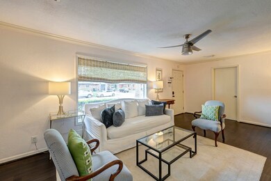 2307 Hewitt Dr, Houston, TX 77018 - photo 3