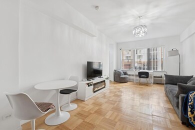 76-26 113th St unit 1B, Forest Hills, NY 11375 - photo 2