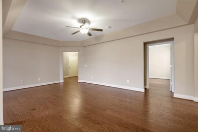 8606 Wintergreen Ct unit 302, Odenton, MD 21113 - photo 6