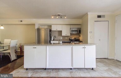 7525 Spring Lake Dr unit D1, Bethesda, MD 20817 - photo 4