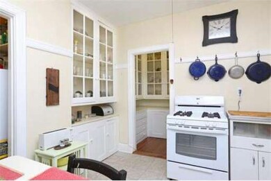 983 Memorial Dr unit 202, Cambridge, MA 02138 - photo 5