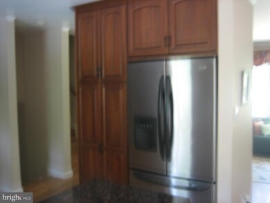 21966 Willis Dr, California, MD 20619 - photo 3