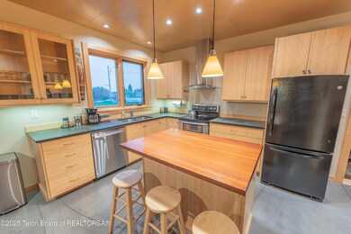 405 E Howard Ave, Driggs, ID 83422 - photo 4